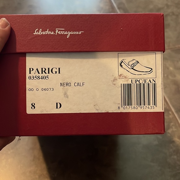 Ferragamos mint condition size 8 hardly used - Picture 2 of 5